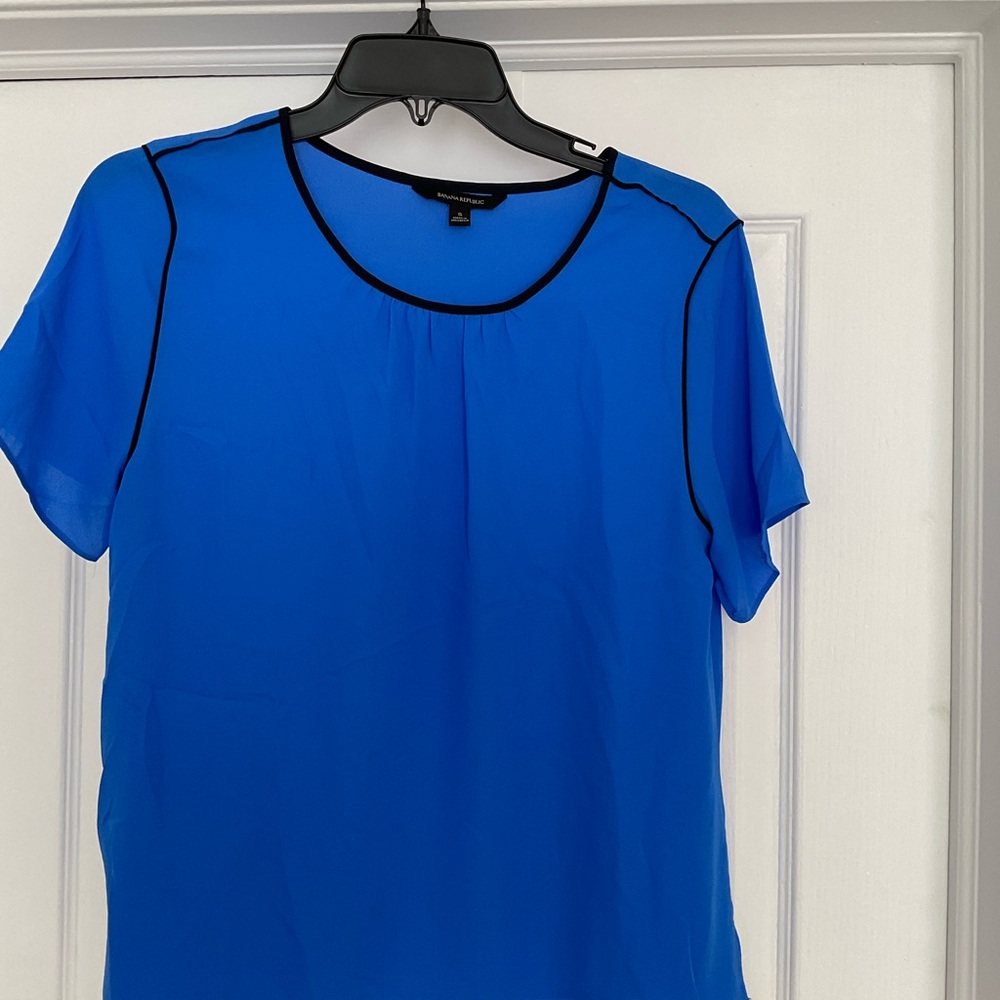 Women's Blue Top